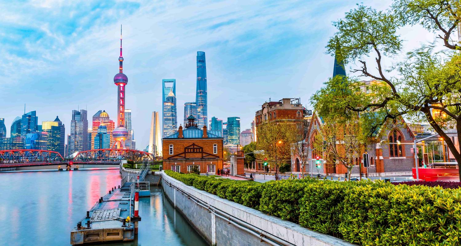 Beijing to Shanghai: Hutong Rickshaw Tour & Summer Palace