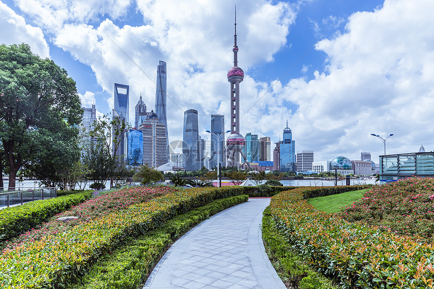 Shanghai City Highlights: Yuyuan Garden, Old Street & The Bund